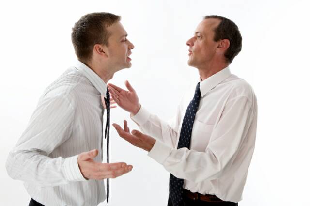 Как убедить начальника в своей правоте во время спора: факторы влияния