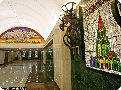 Самая красивая станция метро в Москве
