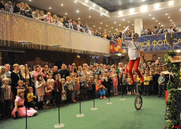 Цирк Танцующих Фонтанов "Аквамарин"